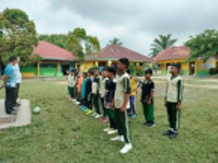 Guru Olahraga MIN 1 Bungo Gelar Seleksi Sepak Bola untuk Persiapan Lomba Tingkat Kabupaten