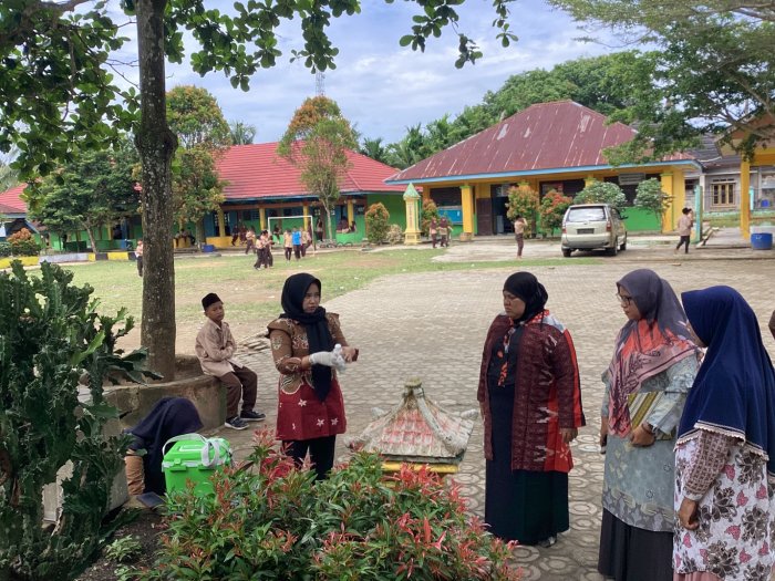 Puskesmas Lakukan Kunjungan ke MIN 1 Bungo, Pastikan Kesehatan Lingkungan dan Keamanan Konsumsi Siswa