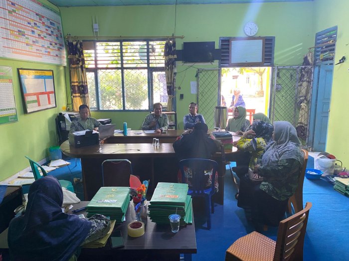 Kepala MIN 1 Bungo Gelar Rapat Persiapan PKKM dan Hari Amal Bakti Kemenag