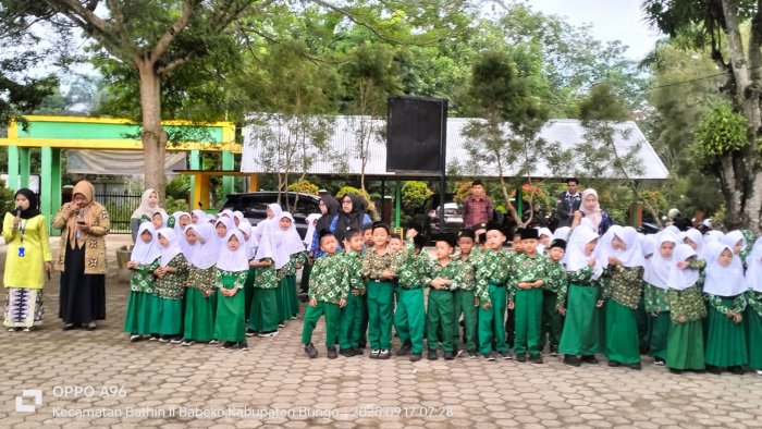 Sejukkan Hati, Eratkan Iman: MIN 1 Bungo Gelar Pembacaan Asmaul Husna Setiap Pagi