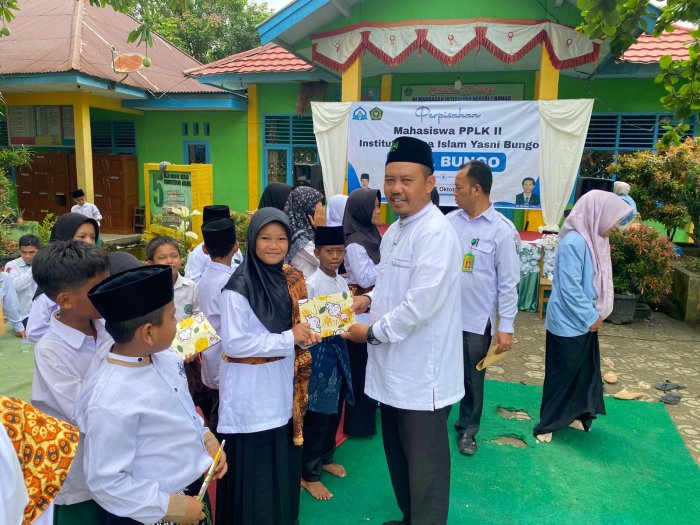 Ajang Pembentukan Karakter, Pemenang Lomba Persami MIN 1 Bungo Terima Hadiah dan Piagam Penghargaan