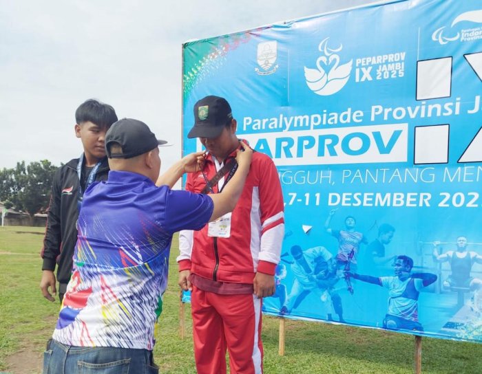 Guru MIN 1 Bungo, Adriadi, Raih Medali Emas pada Ajang Peparprov IX Jambi 2025 — Kepala Madrasah Sampaikan Rasa Bangga