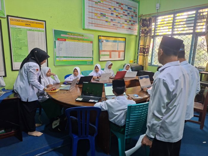 MIN 1 Bungo Persiapan Matang Menuju Ujian, Gladi Bersih TKA Hari Pertama Berjalan Tertib dan Lancar