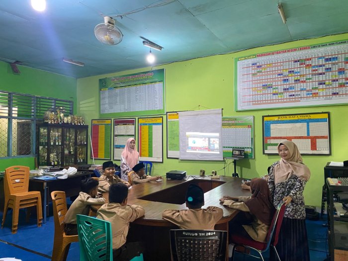 Siswa MIN 1 Bungo Siap Tunjukkan Kemampuan Bahasa Arab di Ajang KOMPAC 2025