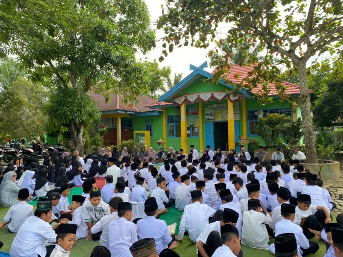 MIN 1 Bungo Pesantren Kilat Hari ke-5: Panggung Bakat Islami, Lantunan Asmaul Husna dan Ceramah Siswa Menginspirasi