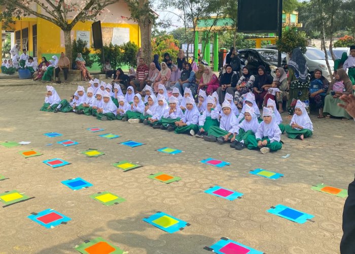 MATAMUDA Hari Ke-2 MIN 1 Bungo Berlangsung Meriah, Games Edukatif Bangun Kekompakan Peserta Didik Baru MATAMUDA Hari Ke-2 MIN 1 Bungo Berlangsung Meriah, Games Edukatif Bangun Kekompakan Peserta Didik Baru