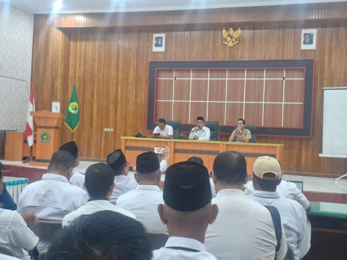 Persiapan TKA 2025, Kepala MIN 1 Bungo Aktif dalam Rapat Strategis di Kantor Kemenag Bungo