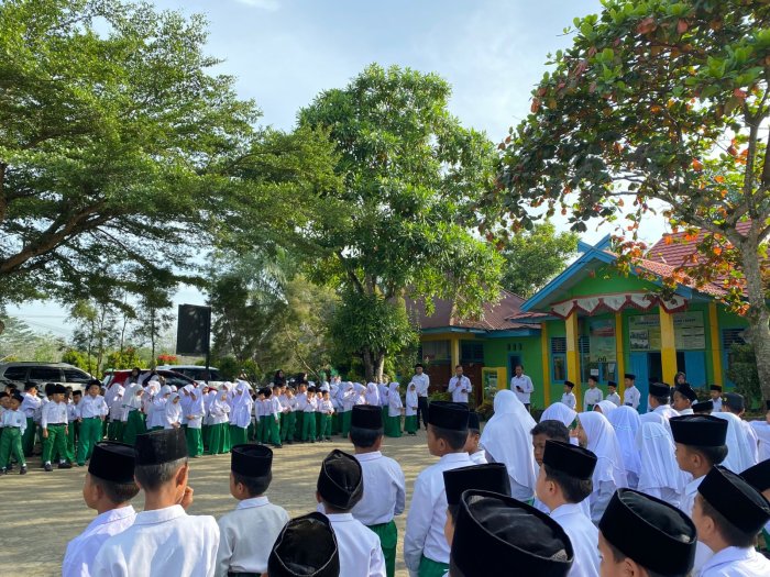 MIN 1 Bungo Semangat Ramadan Menggema, Apel Pagi Penuh Khidmat dan Motivasi