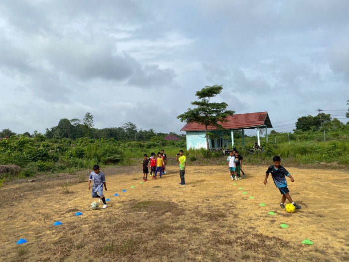 Tim Sepak Bola MIN 1 Bungo Giat Lakukan Latihan untuk Persiapan Kompetisi Antar Sekolah