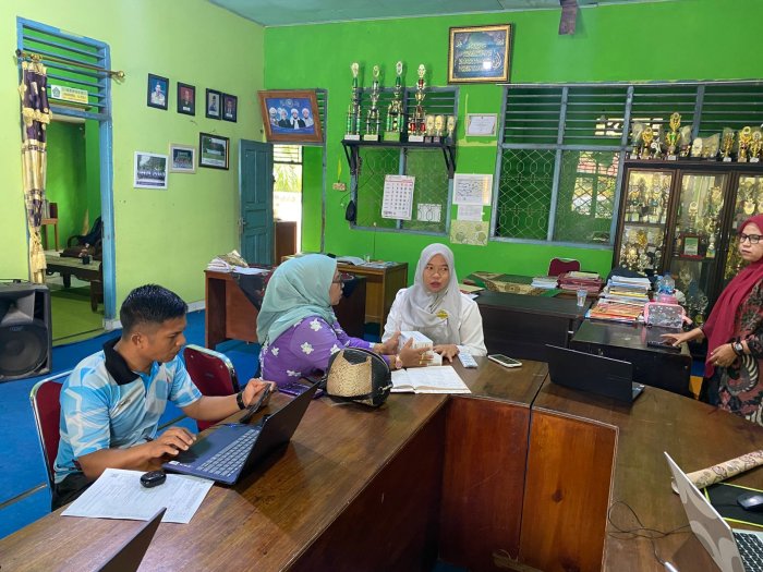 Kompak dan Taat Administrasi, Guru MIN 1 Bungo Bersama Urus SPT Pajak