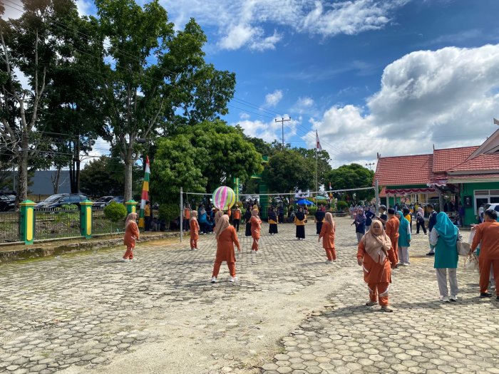Smash Ceria Membawa Berkah: Tim MIN 1 Bungo Raih Juara 3 Lomba Voli HAB Kemenag