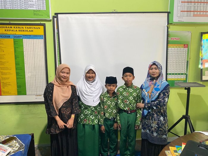 Tiga Peserta Didik MIN 1 Bungo Lolos ke Babak Final Lomba KOMPAC 2025