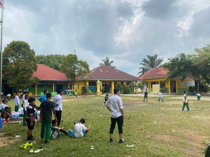 Tim Sepak Bola MIN 1 Bungo Giat Berlatih Jelang Lomba Sepak Bola Tingkat Kabupaten Bungo