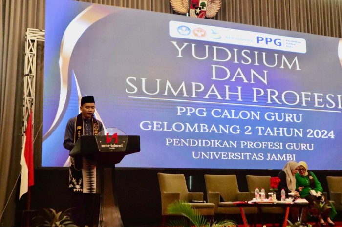 Wujudkan Profesionalisme Guru, Ahmad Farhan Alisnaini, S.Pd., Gr. Selesaikan PPG di Universitas Jambi