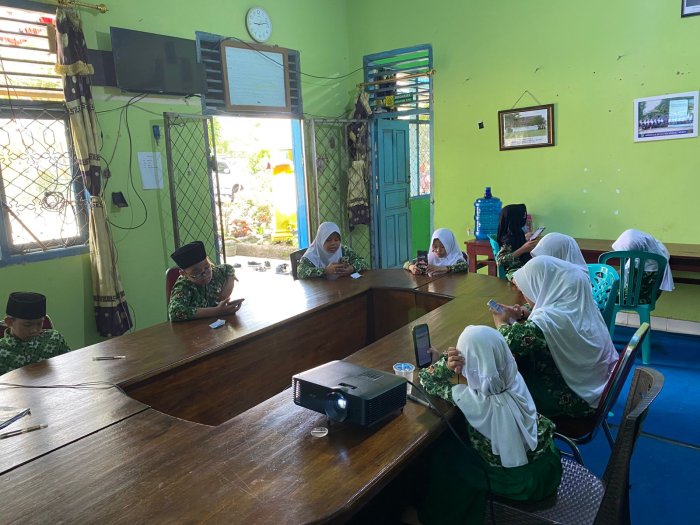 Siswa MIN 1 Bungo Siap Tunjukkan Kemampuan Bahasa Inggris di Ajang KOMPAC 2025