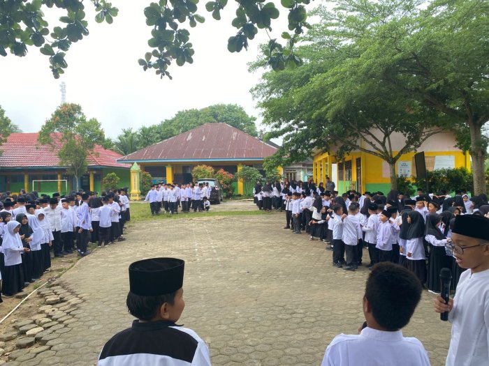 MIN 1 Bungo Laksanakan Apel Pagi Menjelang Ujian dengan Pembacaan Doa dan Surah Pendek