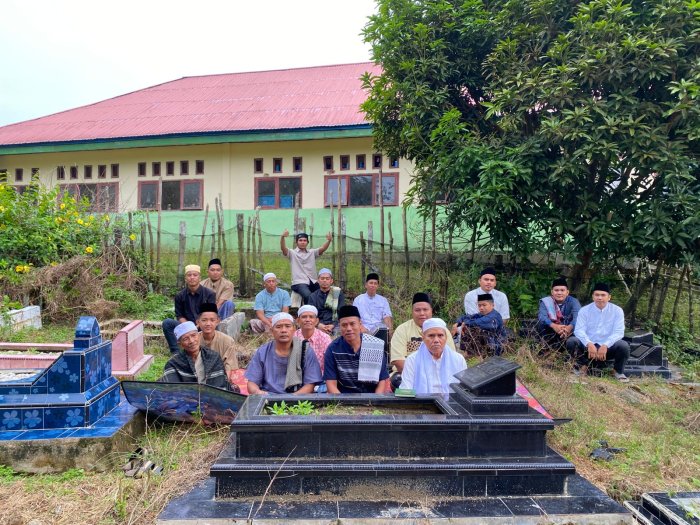 Abrori S.Pd.I Jalin Silaturahmi di Hari Raya, Tebar Kehangatan dan Kebersamaan di Tengah Masyarakat