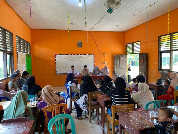 MIN 1 Bungo Salurkan Zakat Profesi, Wujud Kepedulian Madrasah kepada Wali Murid yang Kurang Mampu